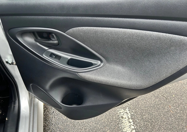 Toyota Yaris cena 76999 przebieg: 18000, rok produkcji 2021 z Białobrzegi małe 742